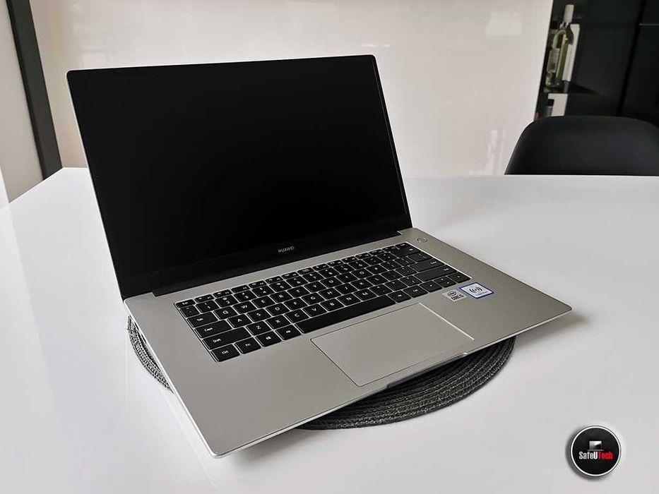 ZADBANY Huawei Matebook D15 - i5-10210u 8GB 512SSD - Bat. 98% - IPS