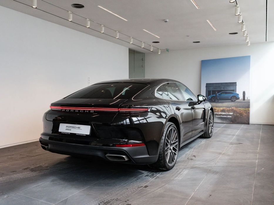 Porsche Panamera 4 E-Hybrid