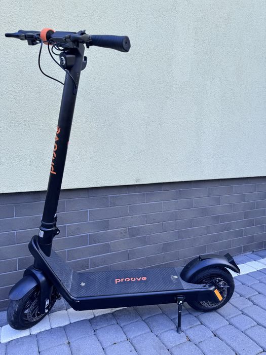 Продаю електросамокат Proove