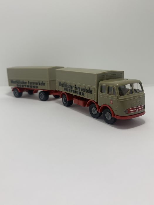 Mercedes Benz LP 333 da Brekina escala 1/87