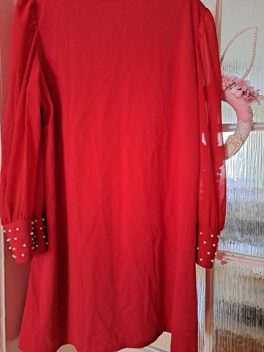 Czerwona sukienka