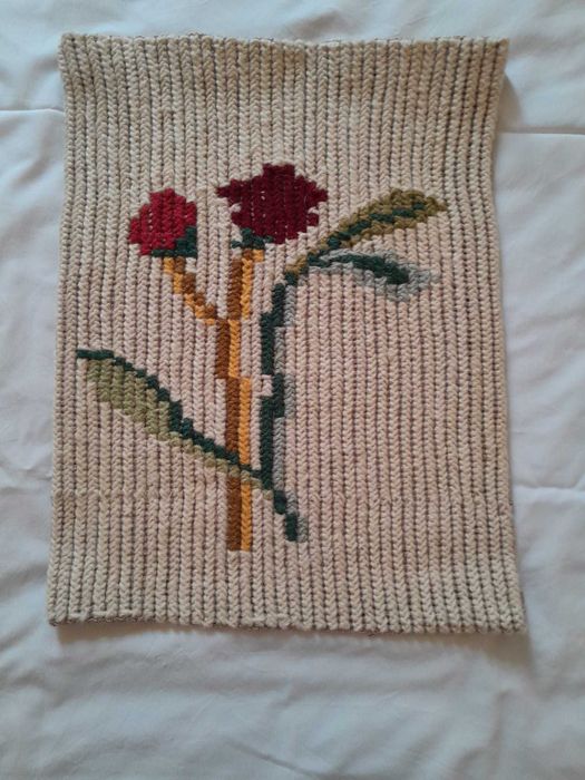 Almofadas e Quadros em Arraiolos