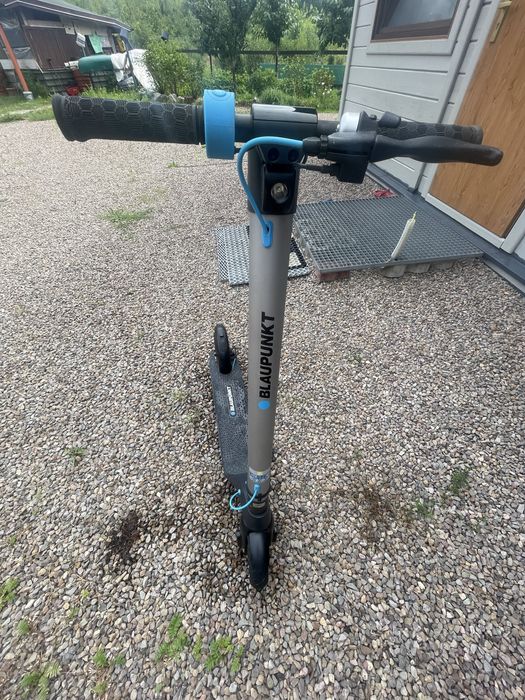 Hulajnoga elektryczna BLAUPUNKT ESC808 czarna