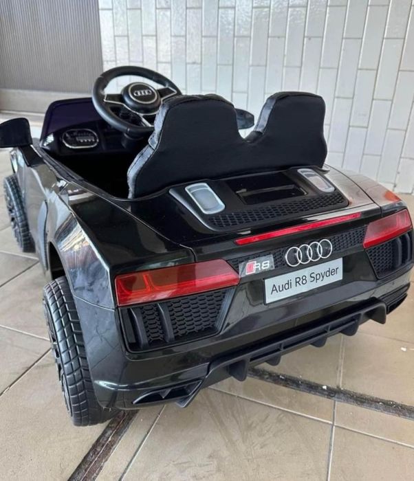 Audi r8 criança/ r/c