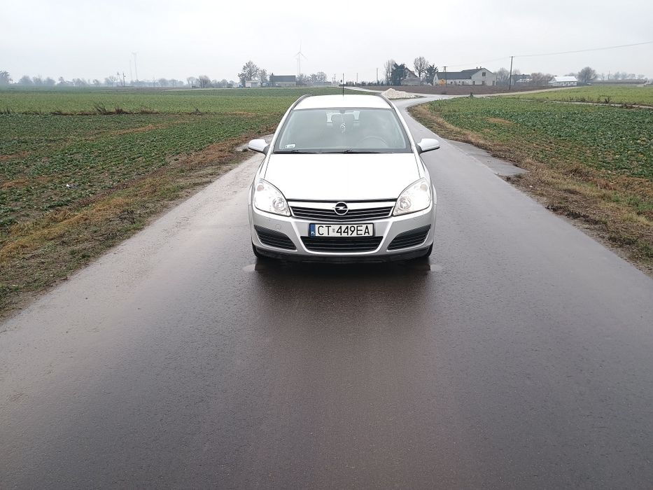 Opel Astra H kombi 1.6 2007 rok Lpg