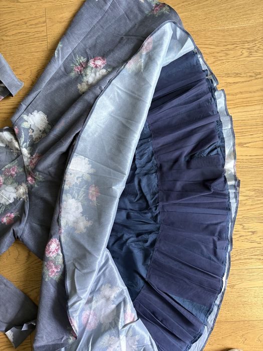 Sukienka stylizowana na lata 50