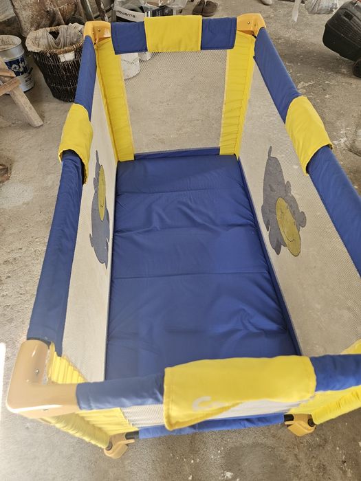 Cama portátil de criança