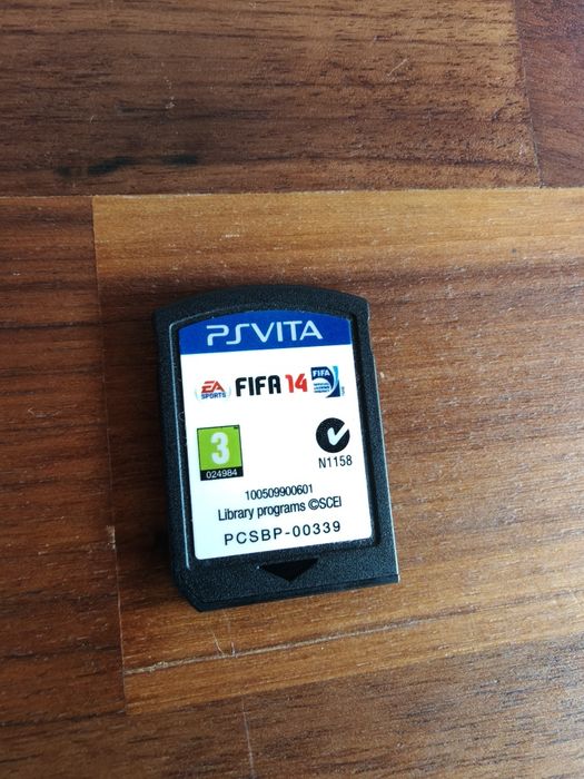 PS Vita - FIFA 14