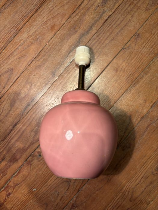 Candeeiro de mesa rosa