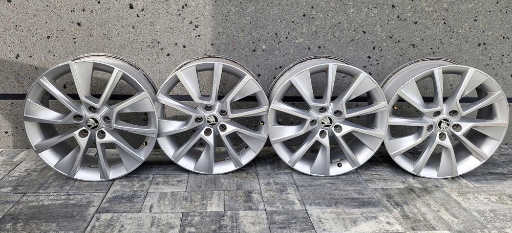 Oryginalne alufelgi 18" Škoda Karoq Style – 5x112, et 45  – stan idealny / WYSYŁKA