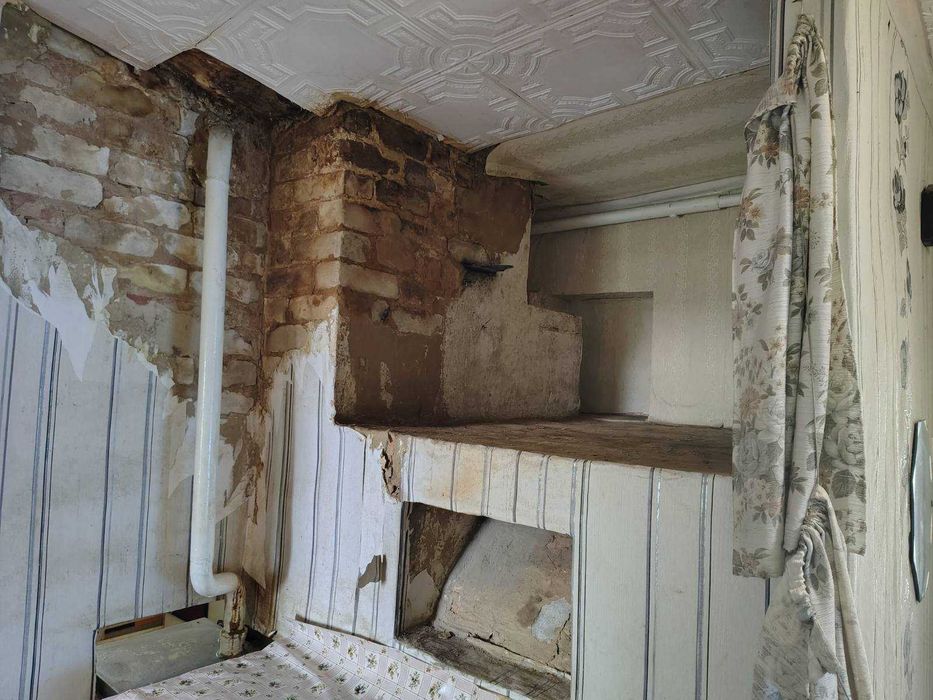Продам будинок с земельною ділянкою 12 с в мальовничому місті с.Гавронщина Київська обл.