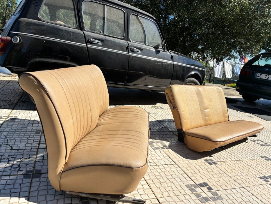 Bancos de 4L Novos (banco da frente corrido)