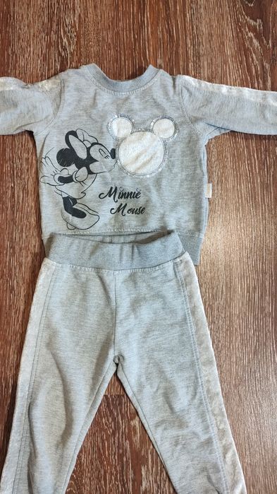 Костюмчик на дівчинку