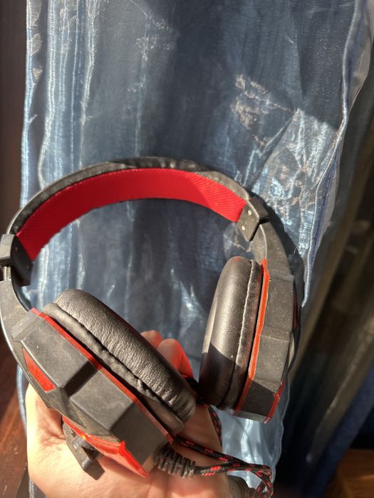 Headset Gaming com Microfone (PC / Consolas)