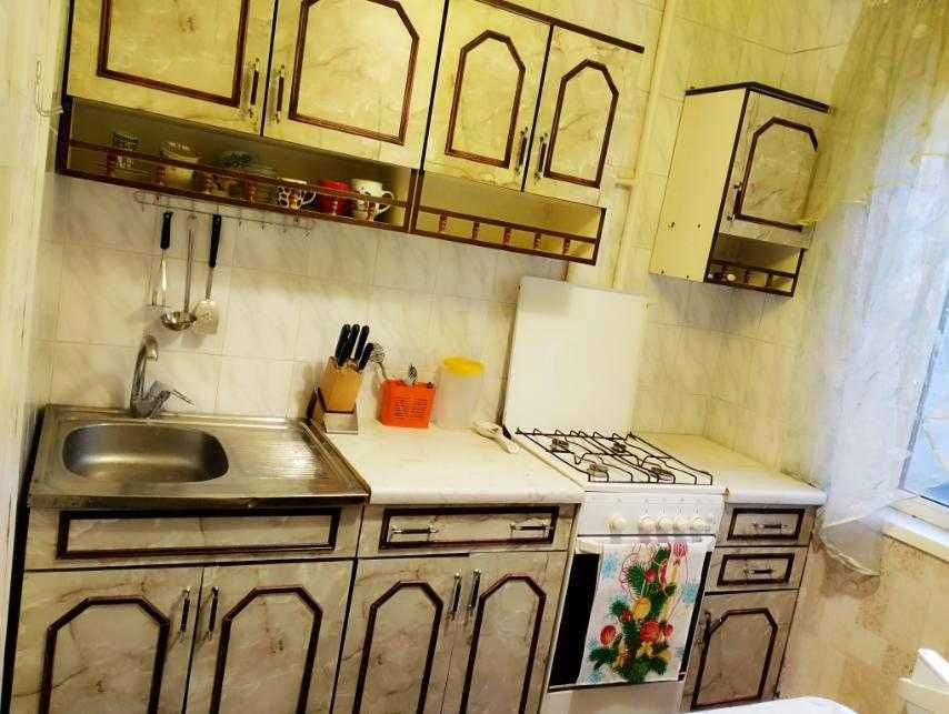 Продам трьохкімнатну квартиру