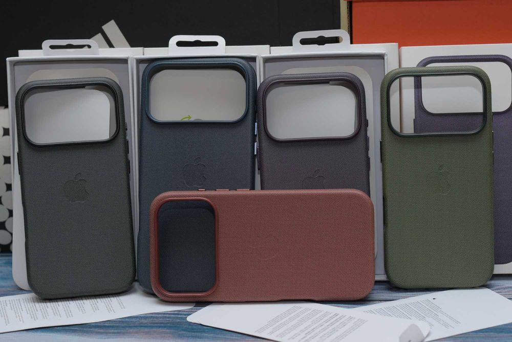 Чохол Apple TechWoven with Magsafe iPhone 16 17 Pro і Max анімація