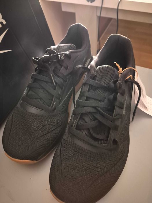 Ténis Reebok Nano X4 – Tamanho 42 – Novos