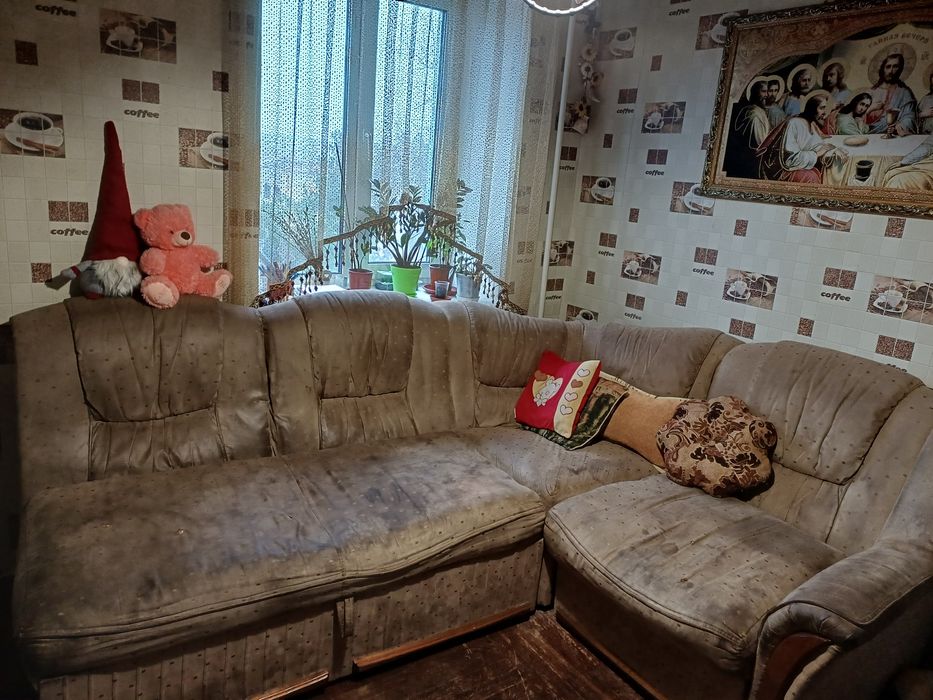 М'який кутовий диван