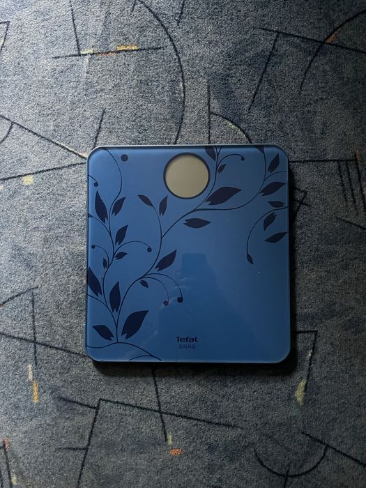 Продам напольные весы Tefal