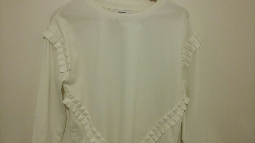 Biala bluza