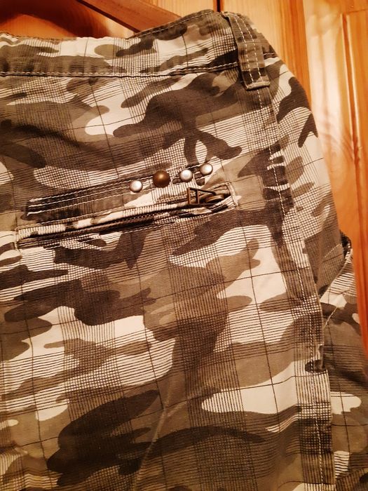 Moro krótkie spodenki