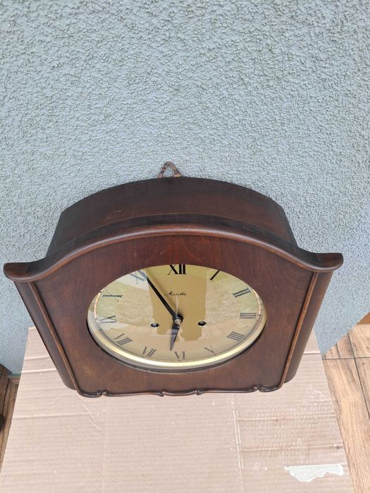 Zegar wiszący ścienny Mauthe