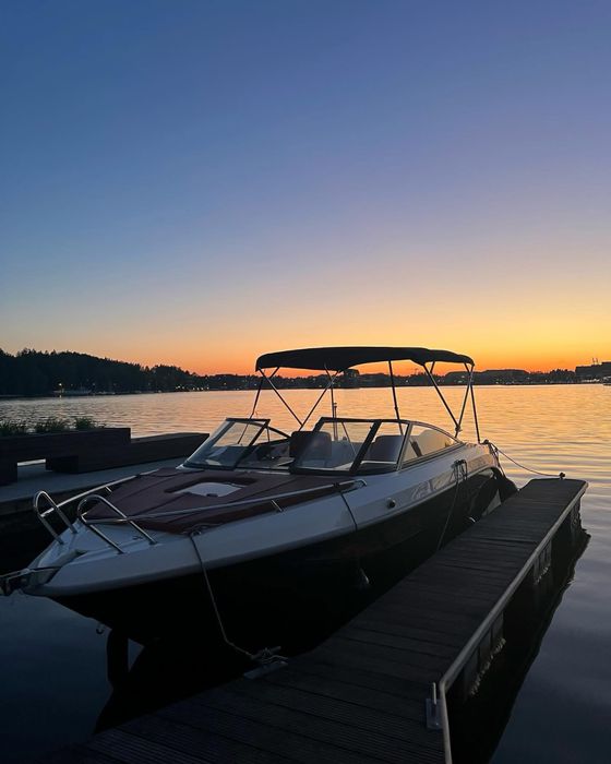 Wynajem Motorówka Atlantic Marine 720 Day Cruiser