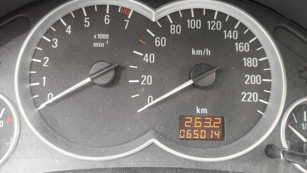 Opel Corsa 1.2 Gasolina 65.000 Km