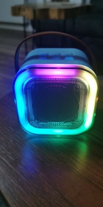 Głośnik 2 mikrofony bezprzewodowe karaoke nowy