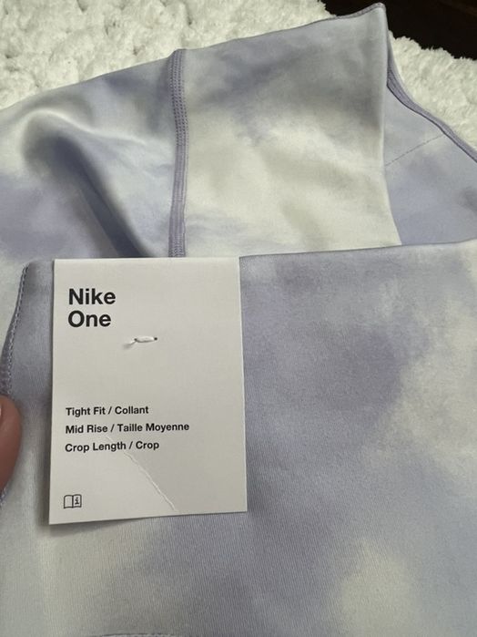 Оригінальні жіночі лосіни Nike L Нові