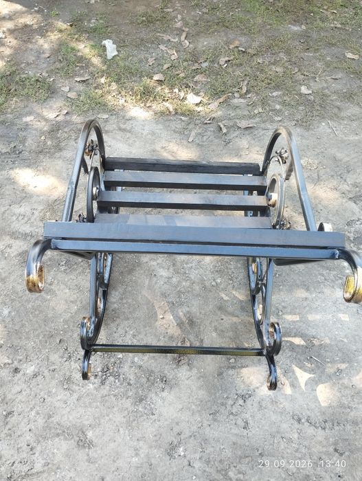 Продам крісло качалку