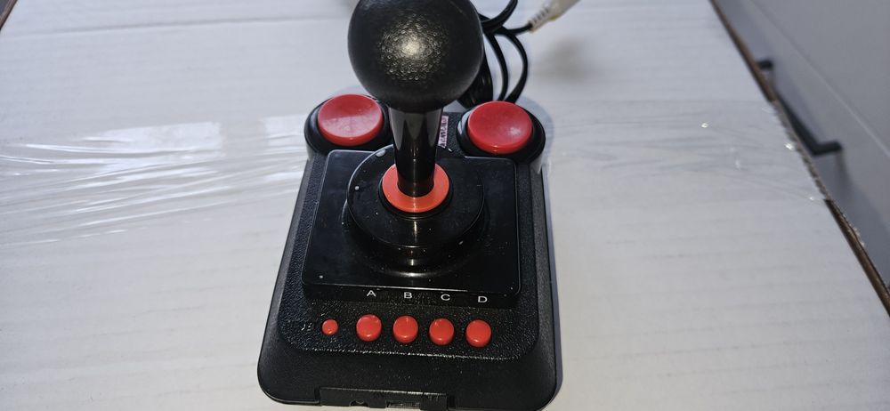 Commodore c64 retro konsola