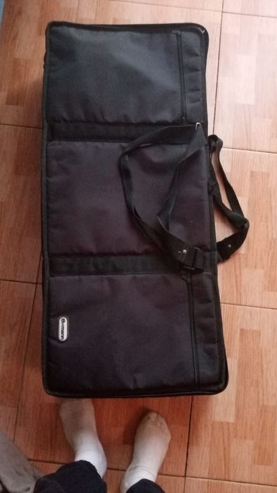 Yamaha PSR 423 com tripé e mala