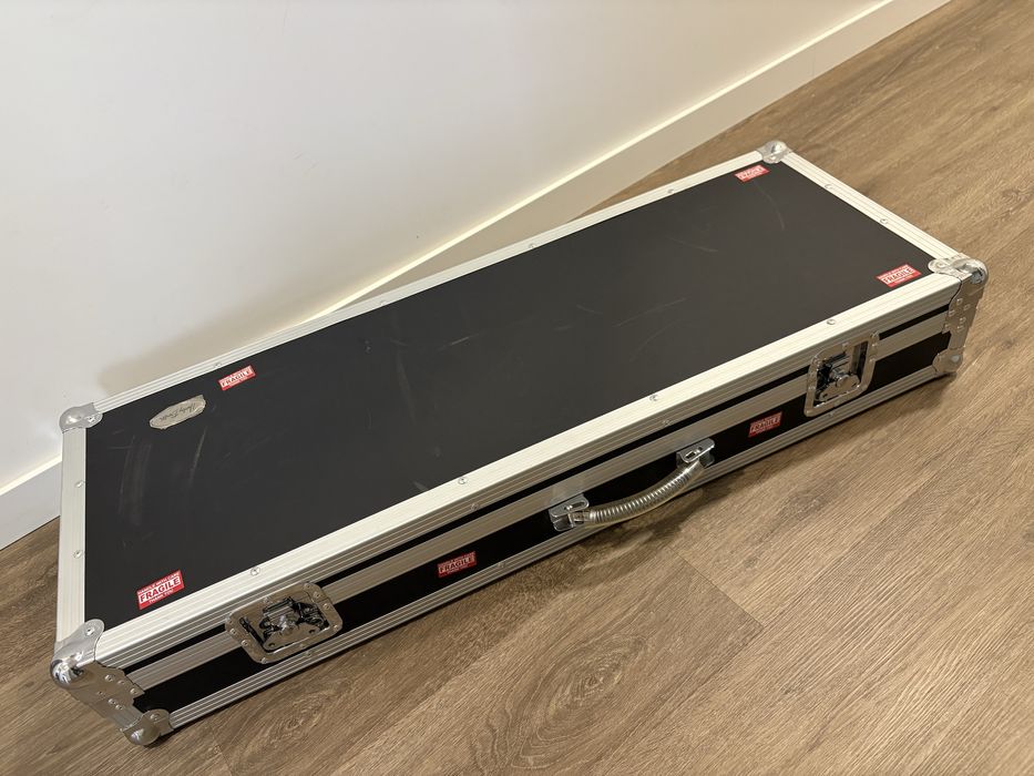 Caixa guitarra Harley Benton Flight Case Wood Guitar