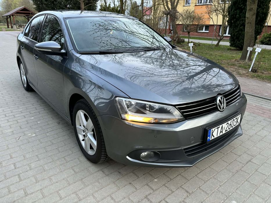 Volkswagen Jetta 1.6 TDI sedan Diesel manual ekonomiczna