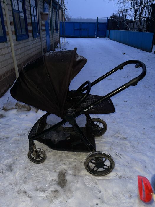 Коляска прогулка maxi-cosi street plus черная