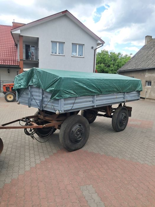 Sprzedam przyczepę rolniczą 4 tonową