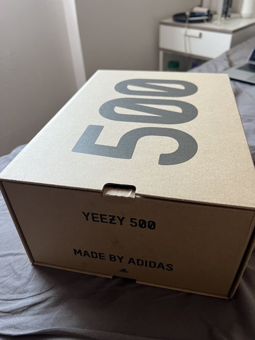 Yeezy 500 Super Moon Yellow (43)