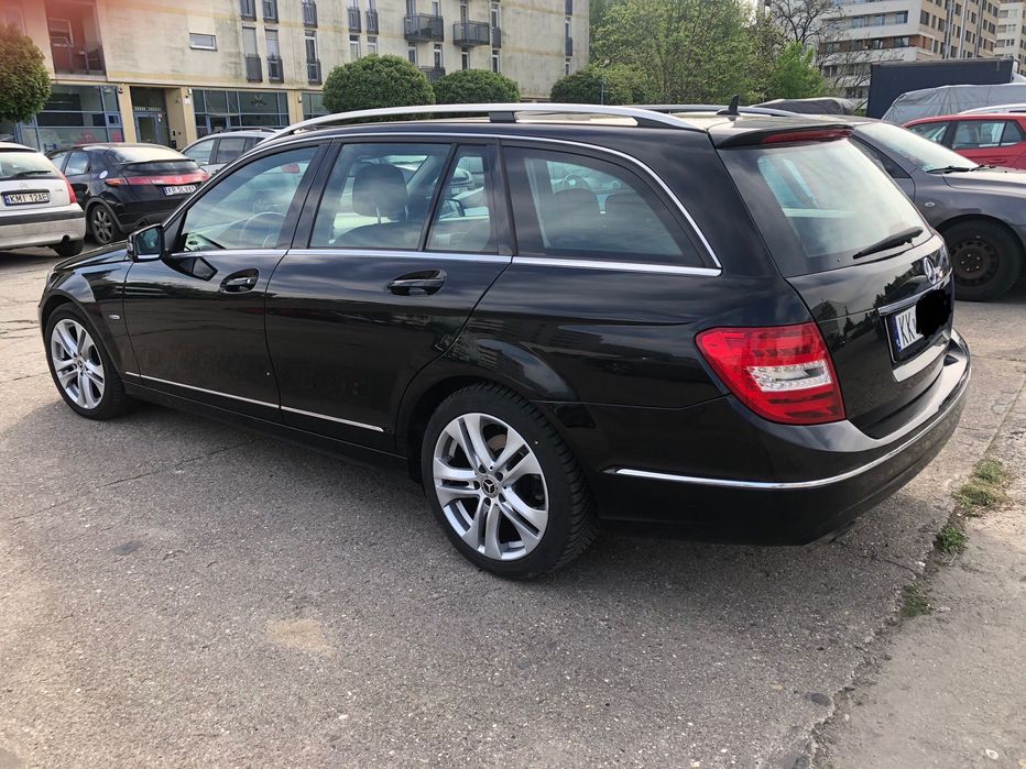 Продаю Мercedes C180 2011р дизель пробіг по Бельгіі 165 000км 8000€