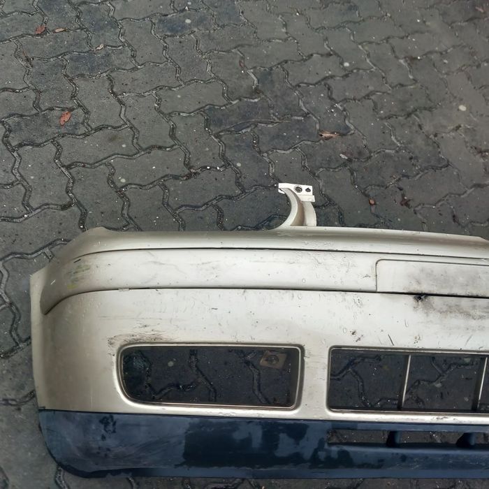 Para choques frente vw golf 4