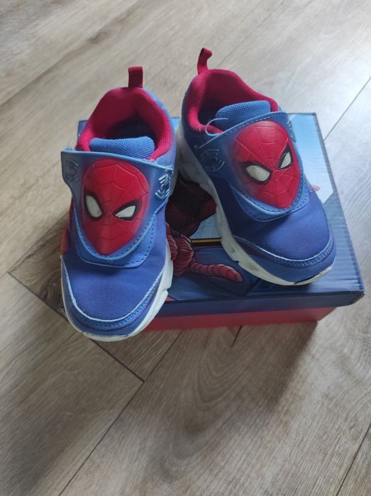 Adidasy świecące 28