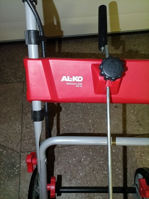 электрический снегоуборщик AL-KO SnowLine 46 E