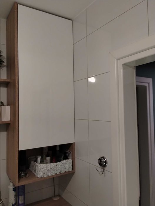 Meble łazienkowe używane, fronty lakierowane