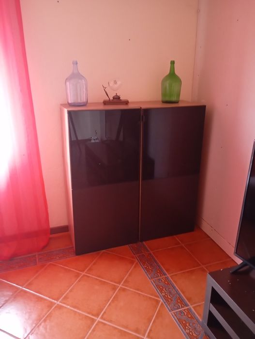 Dois móveis de sala
