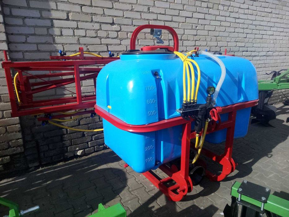 Оприскувач, опрыскиватель, на 300 л, є також інші розміри оп