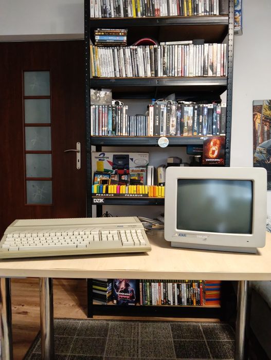 Atari 1040STf + Atari SM124 sprawne okazja