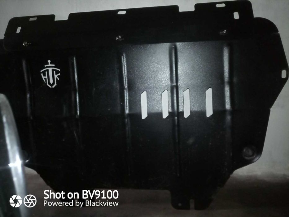 Металевий захист двигуна Peugeot 308 II двигун і КПП