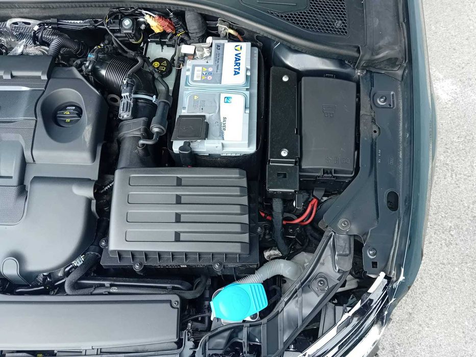 Audi A3 1.6 Sportback S-Line - Nacional ( pequeno sinistro )