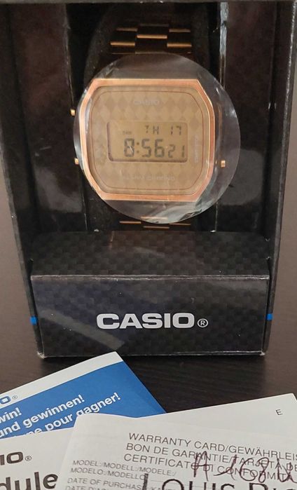 Casio® Vintage Iconic A168WG-9BWEF Relógio Unissexo