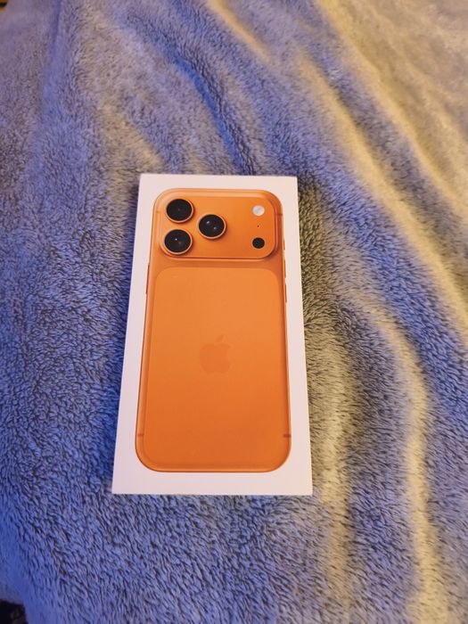 iPhone 17 pro 256gb kosmiczny pomarańczz